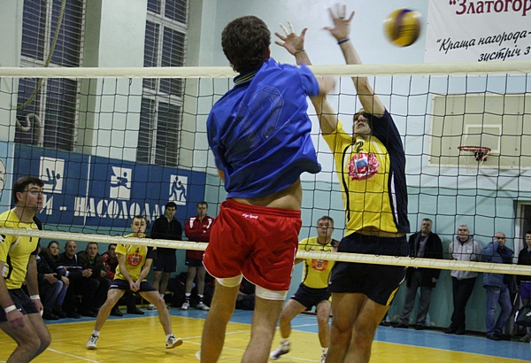 2014volleyvolleys90845IMG 3201