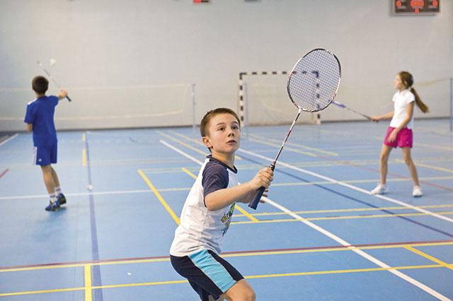 23 03 14 badminton I-48-OBSCH-badm-f04 640 1