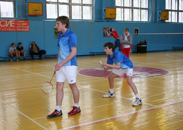 23 03 14 badminton I-48-OBSCH-badm-f04 640 2