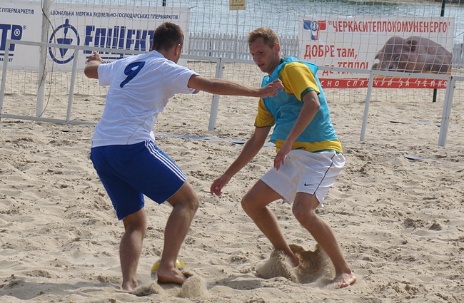 08052015beachsoccteamDSC03012