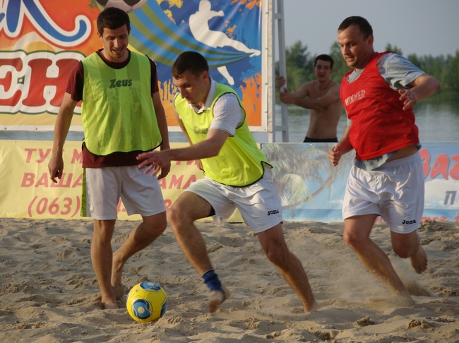 26052014beachfootballDSC09989