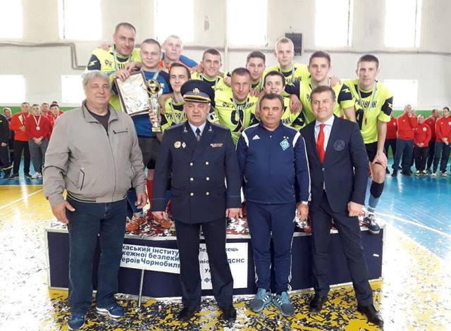 1104Рятівникn