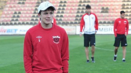 52eb-Vitaliy-Gricay