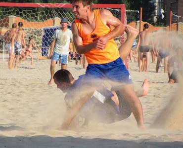 beachfootball305z_c523acaa_600x450
