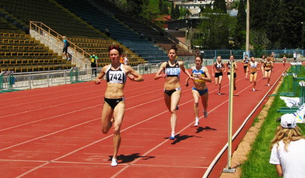 legstart1305955787