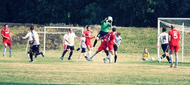 sh-ur8.jpg_effected