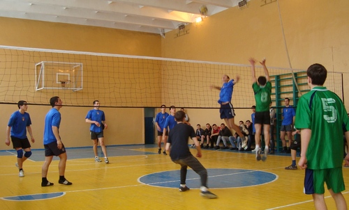 stdentsvolleyDSC05254_1