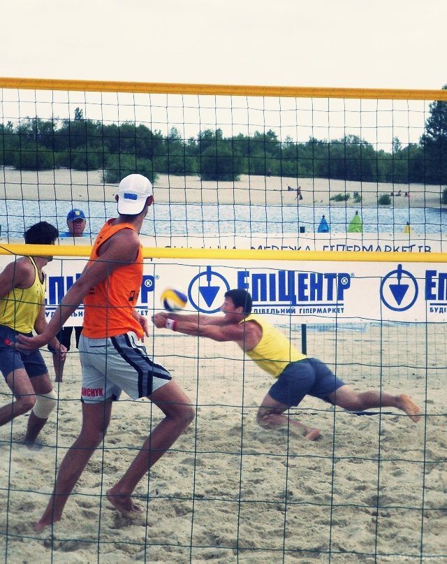 volley3.jpg_effected